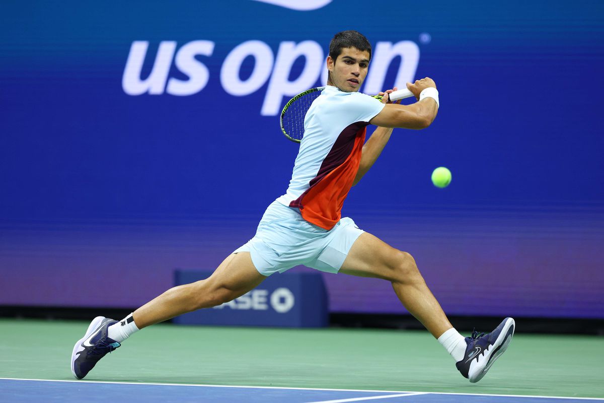Alcaraz accede a los cuartos del US Open tras vencer a Cilic