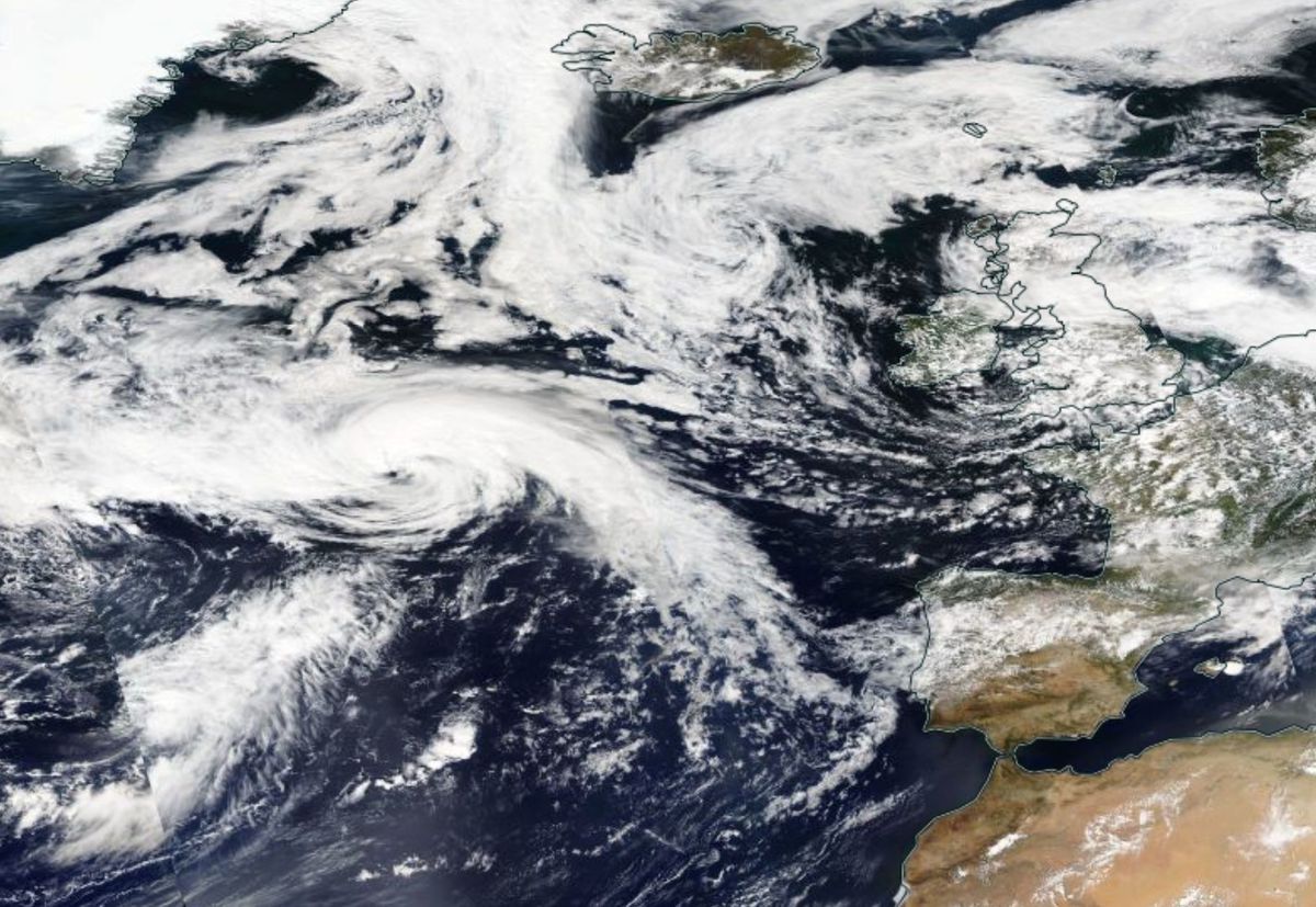 Los restos del huracán ‘Danielle’ causarán el primer temporal otoñal de lluvias en España