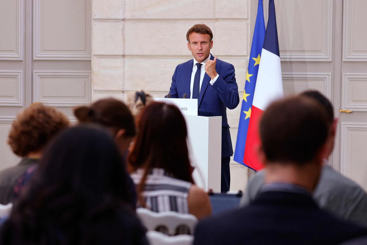 Macron rechaza el gasoducto entre España y Francia: “Es falso que resuelva el problema”