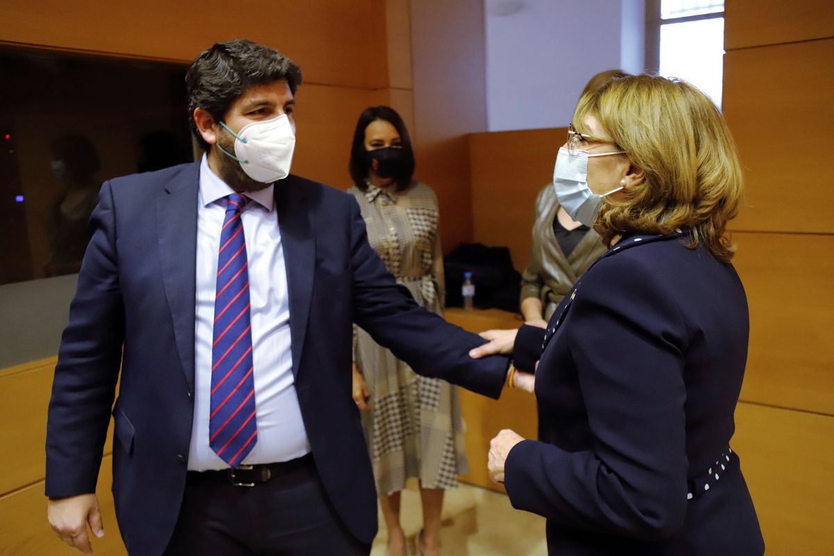 López Miras prescinde de su consejera de Vox a cuatro meses de las elecciones