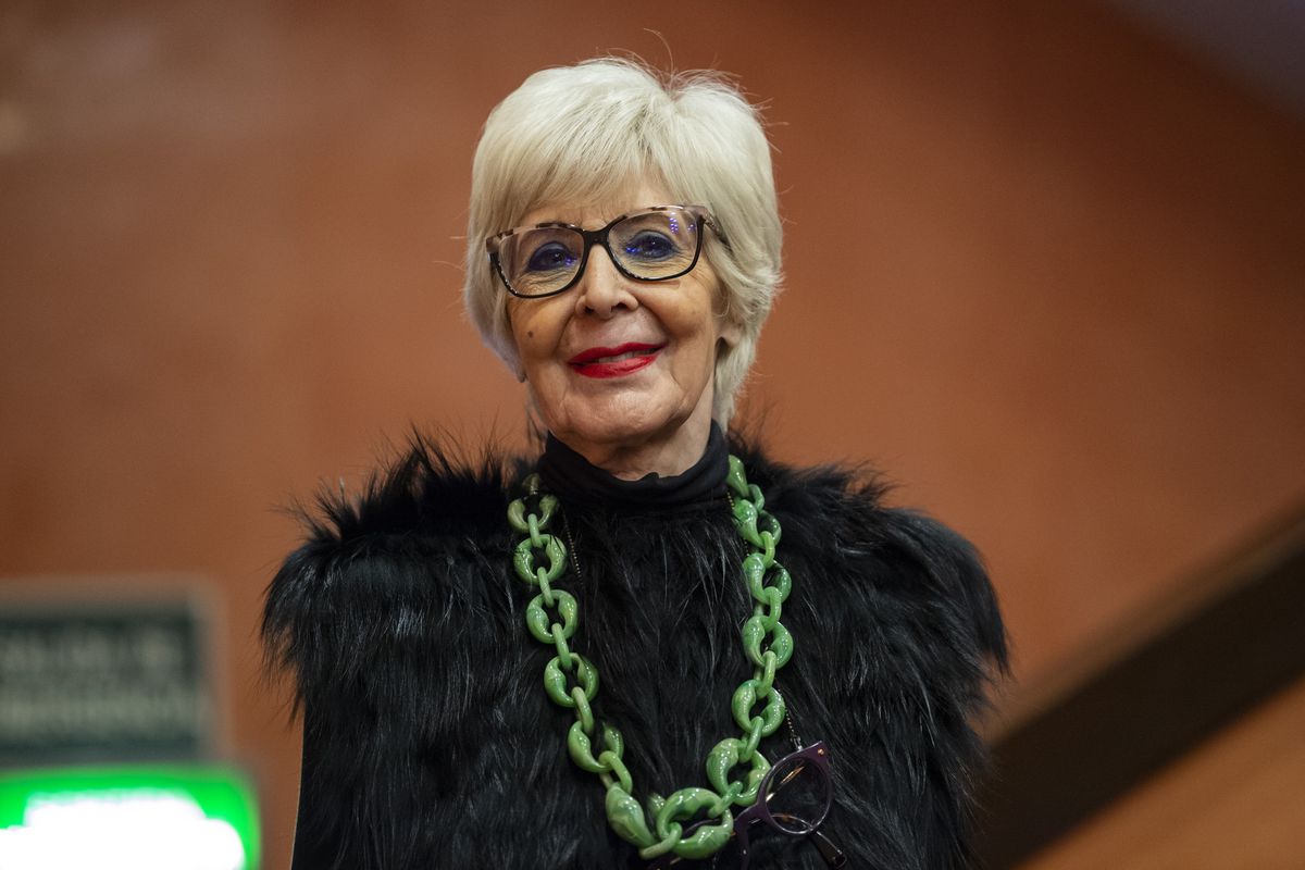 Concha Velasco recibe el alta hospitalaria tras varios días ingresada