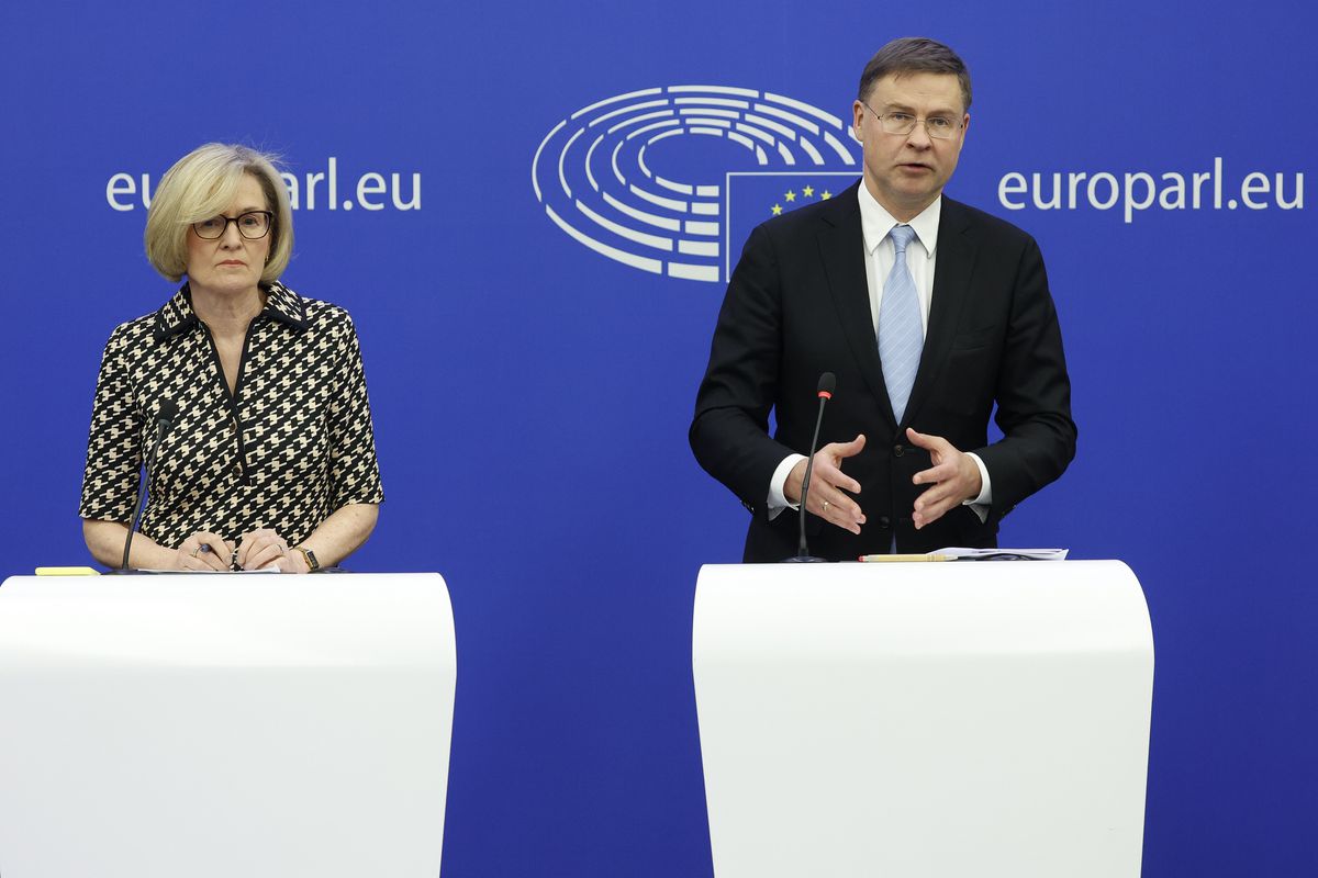 Bruselas plantea usar antes el dinero de los fondos de garantía de depósitos en las crisis bancarias