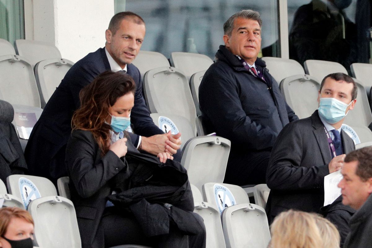 Joan Laporta se reúne con Ceferín para evitar una sanción de la UEFA