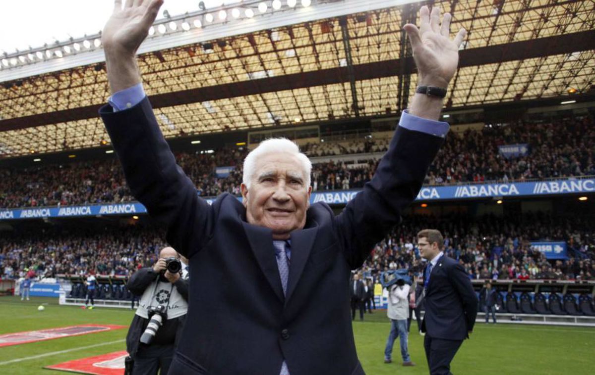 Muere Arsenio Iglesias, el carismático entrenador del Deportivo, a los 92 años