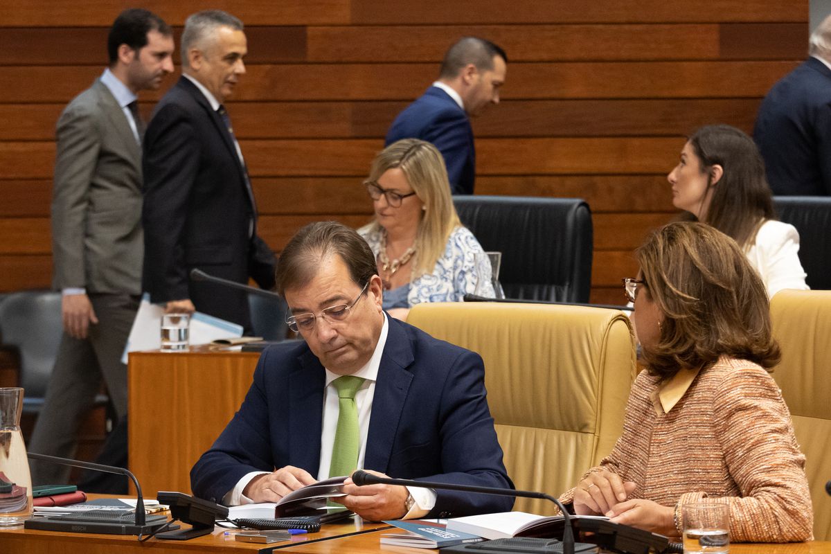 Fernández Vara anuncia que se presentará a la investidura para presidir la Junta de Extremadura
