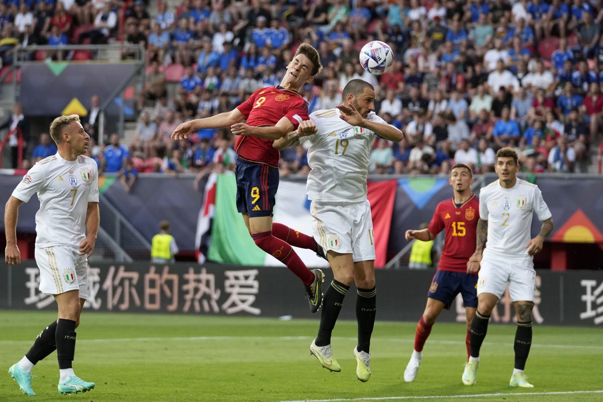 Semifinales de la Liga de las Naciones, en directo | España busca deshacer el empate ante Italia en la segunda parte
