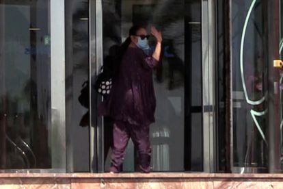 Isabel Pantoja acude al hospital para estar al lado de su hijo, Kiko Rivera, operado de corazón, a 17 de julio de 2023, en Sevilla.