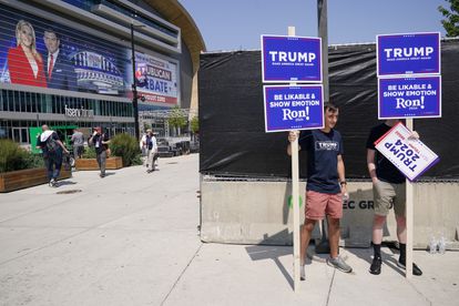 Los candidatos republicanos a las primarias se ven impotentes ante el empuje de Trump