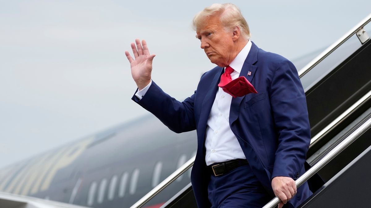 La jueza fija para el 4 de marzo, víspera del Supermartes, el juicio de Trump en Washington