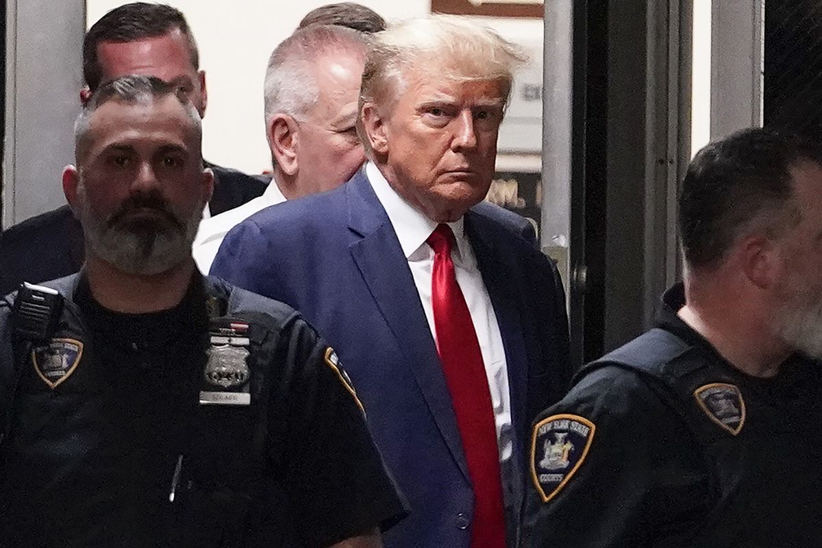 El juez fija una fianza de 200.000 dólares para Trump por el caso de Georgia