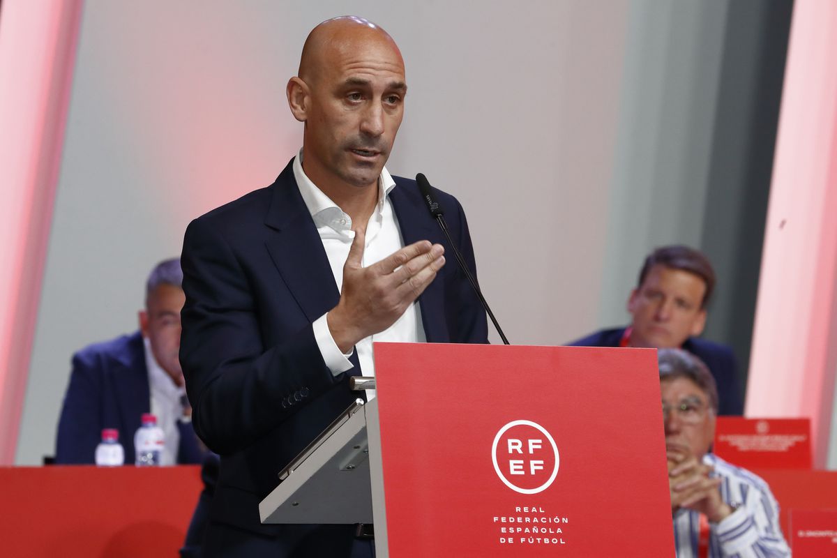 Luis Rubiales se atrinchera: “No voy a dimitir”