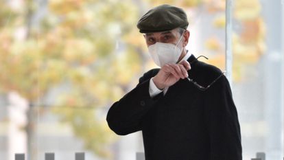 José Antonio Urrutikoetxea, 'Josu Ternera', llega al palacio de justicia de París en octubre de 2020.