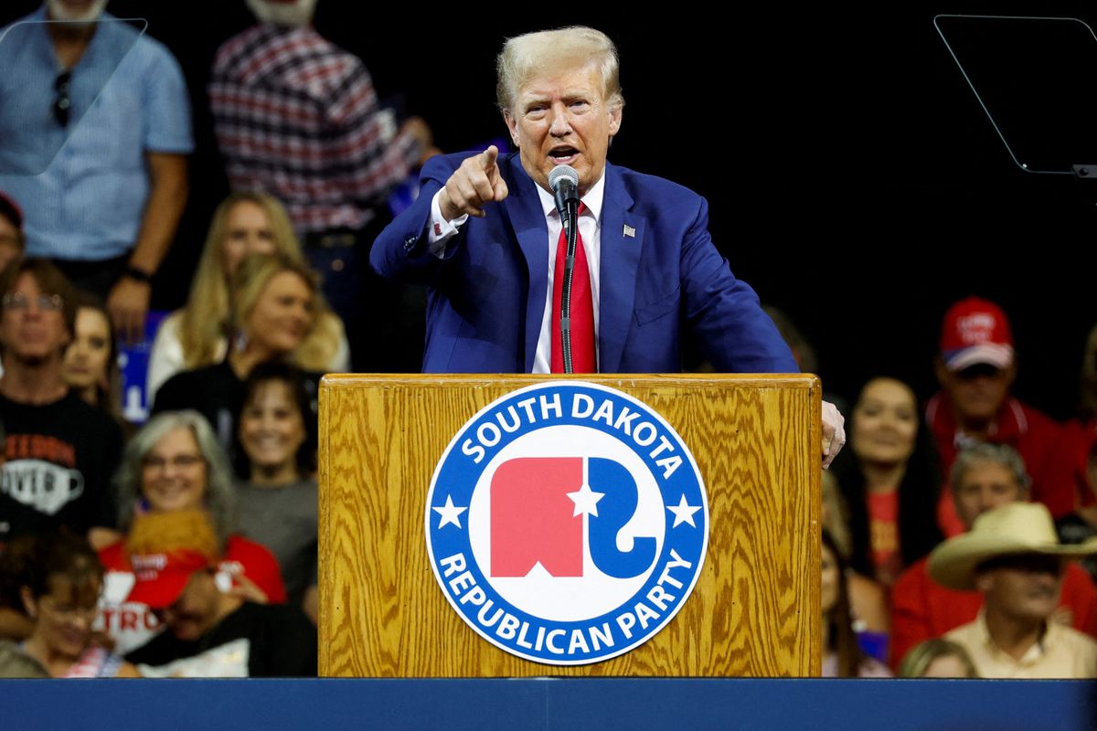 El fiscal pide a la jueza que ponga límites más estrictos a Trump en sus declaraciones sobre el caso electoral