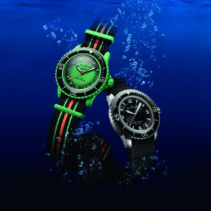 Dos de las versiones del nuevo Bioceramic Scuba Fifty Fathoms de Blancpain x Swatch, que ha salido a la venta el 9 de septiembre.