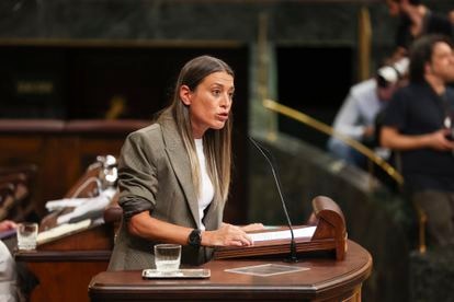 La portavoz de Junts, Miriam Nogueras, da la réplica a candidato Feijóo.