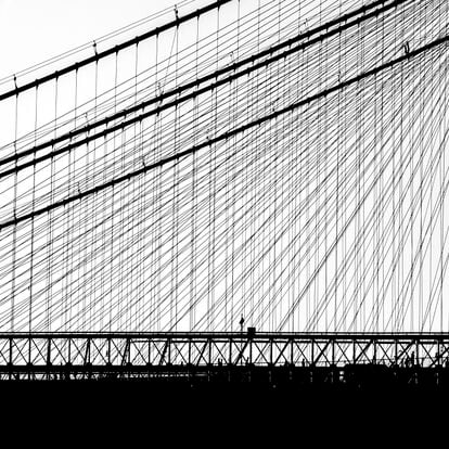 Parte del puente de Brooklyn, una obra de ingeniería construida en el siglo XIX.