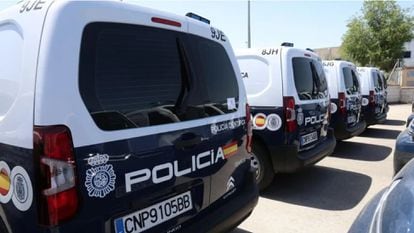 Furgonetas eléctricas de la Policía Nacional