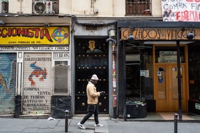Los vecinos del bloque de la calle del Tribulete, 7, en el barrio Lavapiés (Madrid), se enfrentan a la cancelación de su contrato tras la promesa de compra de Elix.