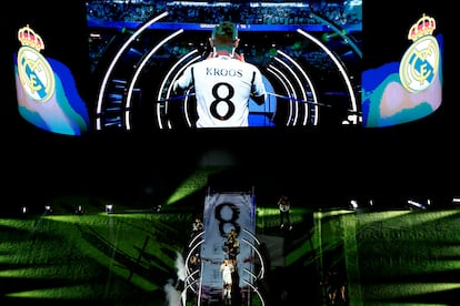 Imagen de Toni Kroos llegando al Santiago Bernabéu