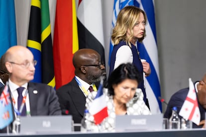 La primera ministra italiana, Giorgia Meloni, a su llegada a la sesión plenaria de la Cumbre por la Paz en Ucrania, este domingo en Stansstad (Suiza).
