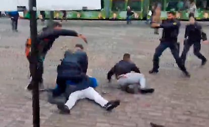 Fallece el policía víctima de un ataque con cuchillo contra activistas islamófobos en la ciudad alemana de Mannheim