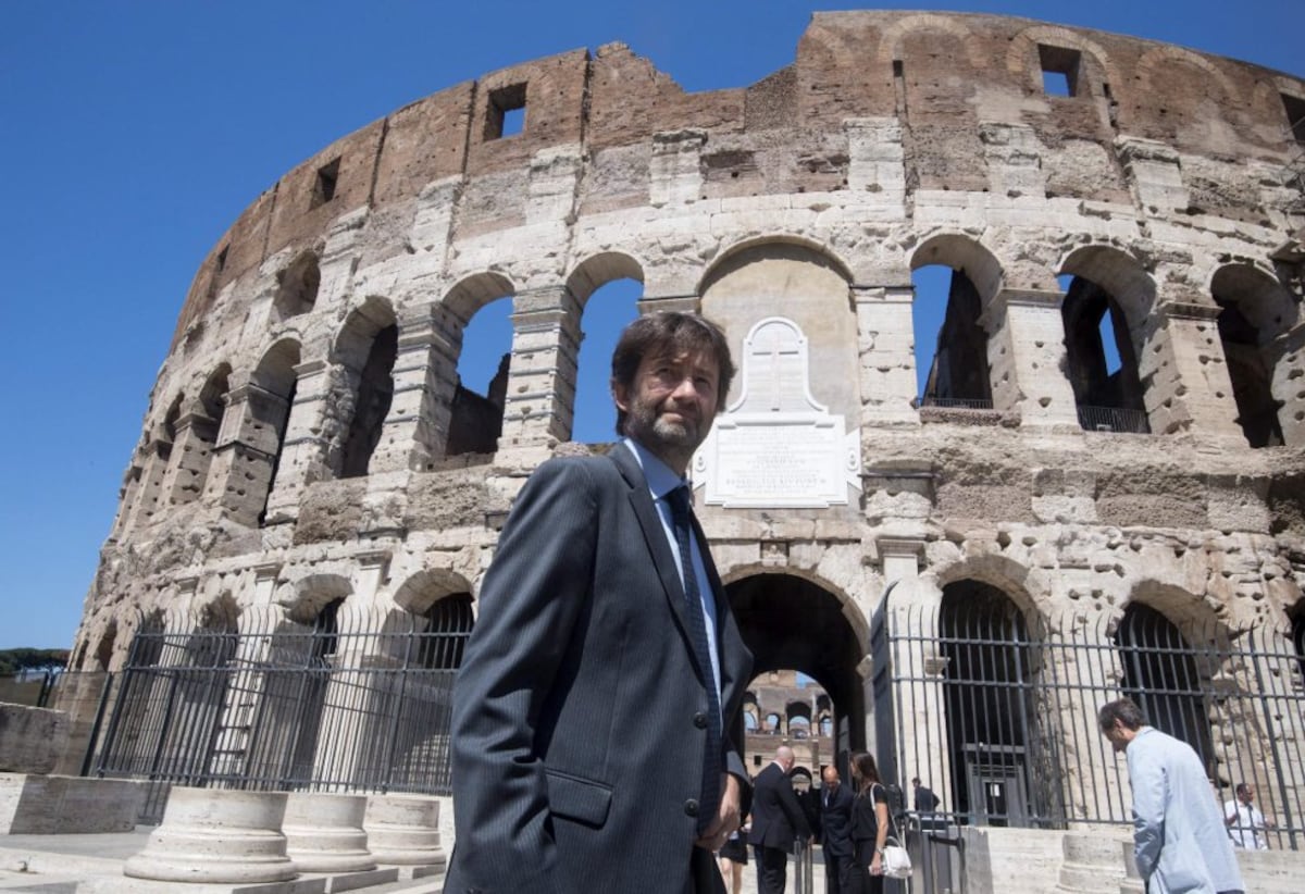 Una iniciativa para asignar a los hijos solo el apellido de la madre, tras siglos de priorizar el paterno, desata la polémica en Italia
