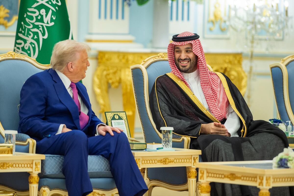 EE UU y Arabia Saudí anuncian durante la visita de Trump acuerdos por 600.000 millones de dólares en armas y minerales raros