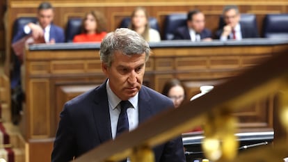 El líder del PP, Alberto Núñez Feijóo, en el pleno del miércoles.