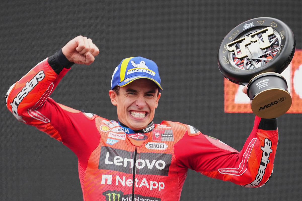 Marc Márquez gana el GP de Países Bajos y Álex se rompe la mano izquierda en una dura caída
