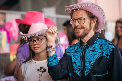 “Que empiece ya, que el público se va”: así es una tarde de plan familiar en el cine viendo ‘Padre no hay más que uno 5’