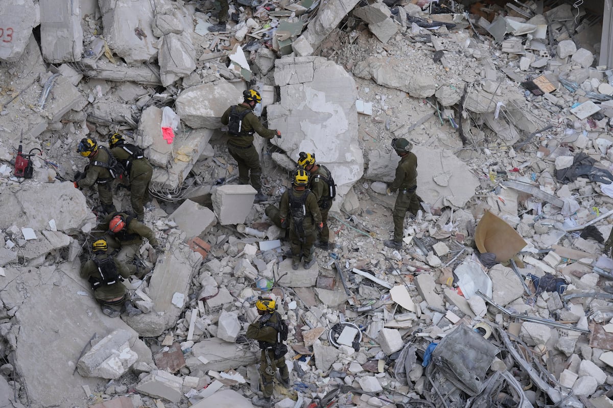 Última hora del conflicto en Oriente Próximo, en vivo | Al menos 10 muertos en Israel en la segunda noche de intercambio de ataques con Irán