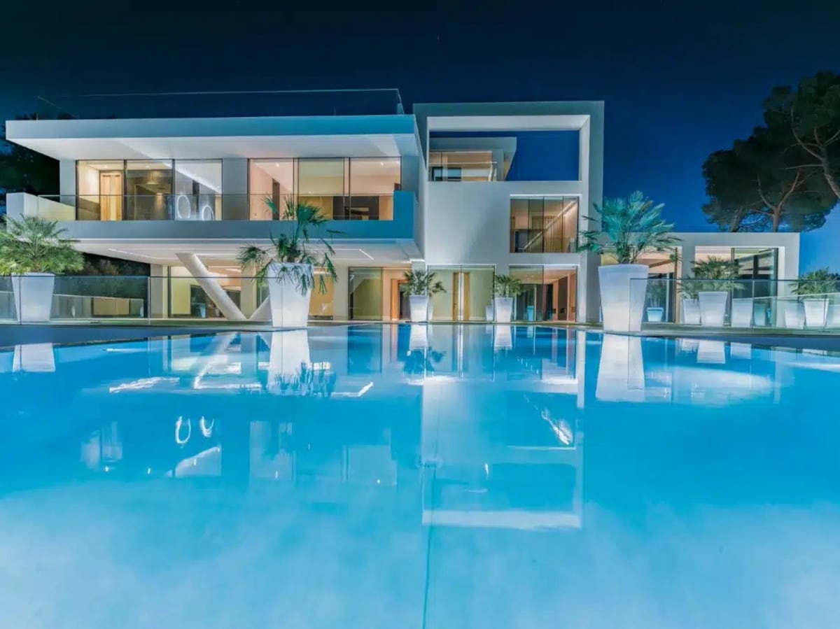 El récord de la casa más cara que duró un día en Madrid: Villa Serenity se vende por 25 millones en La Morajela